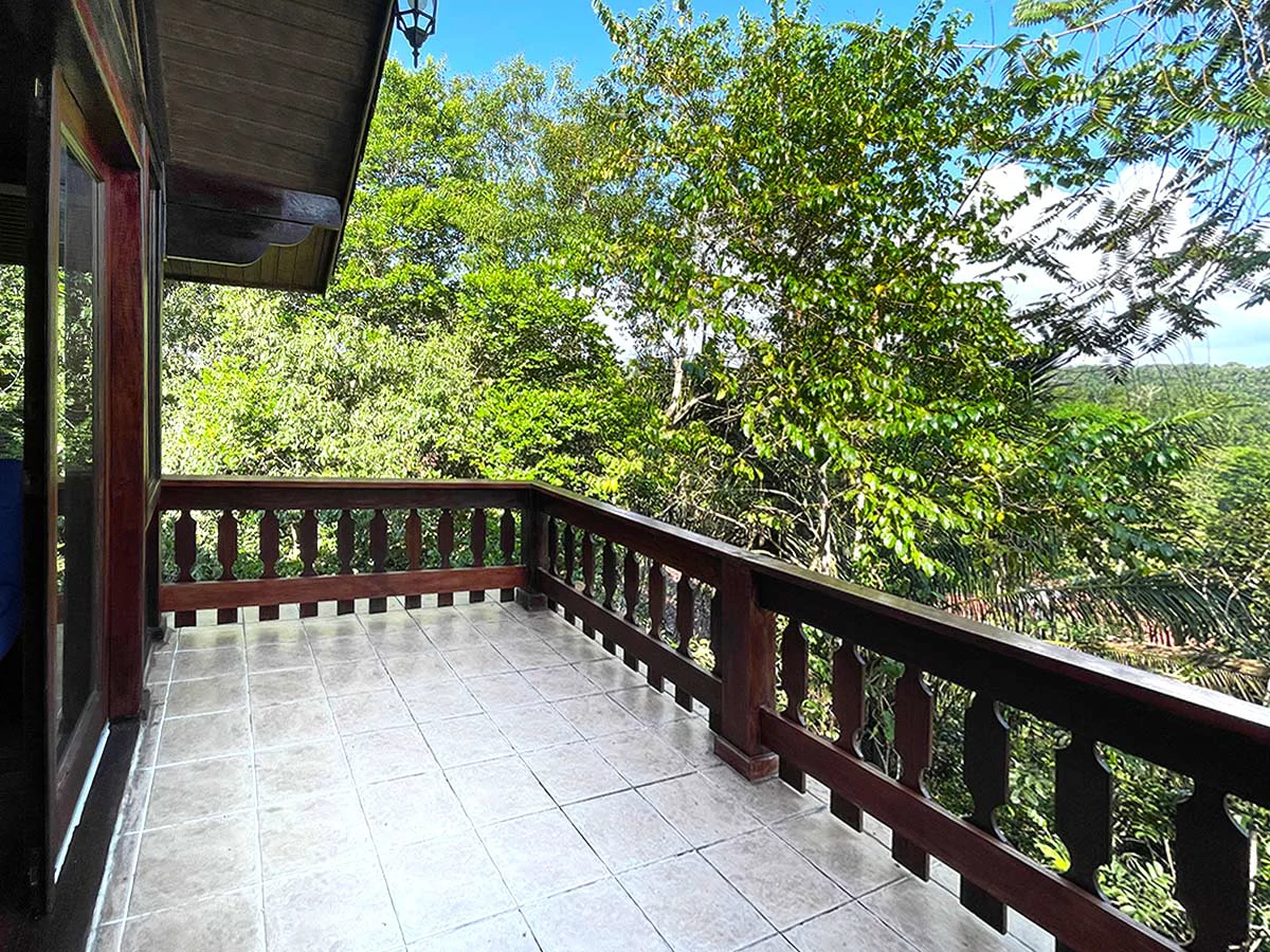 Amazing exotic-wood house 30 minutes from the city, now $299,000. - Gallery image 22