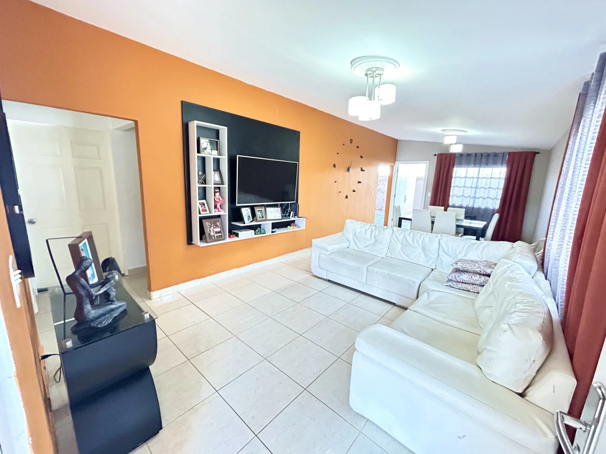 For sale in Colinas del Oeste in Arraijan - Gallery image 2