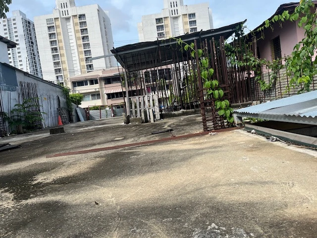 Strategic Lot with Existing Foundations for SALE - Gallery image 6
