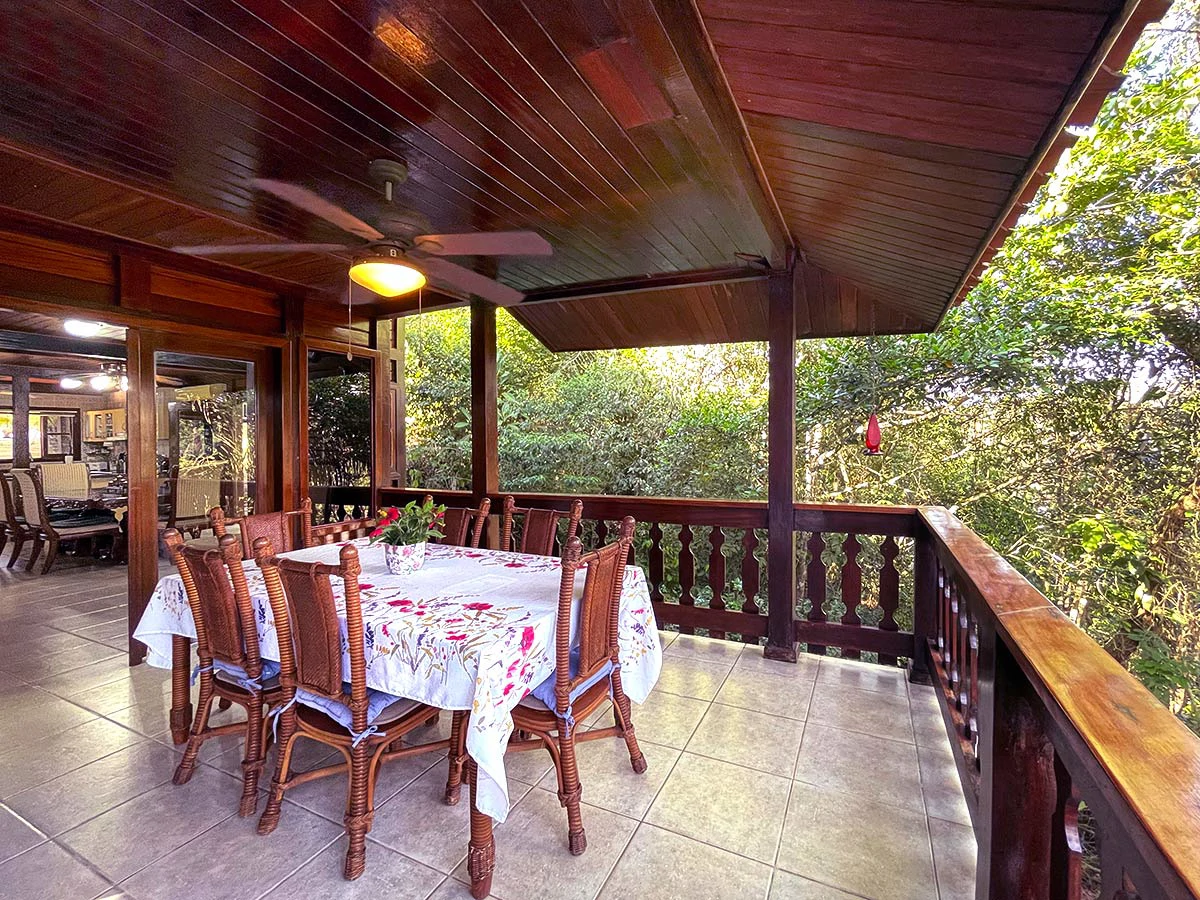 Amazing exotic-wood house 30 minutes from the city, now $299,000. - Gallery image 20