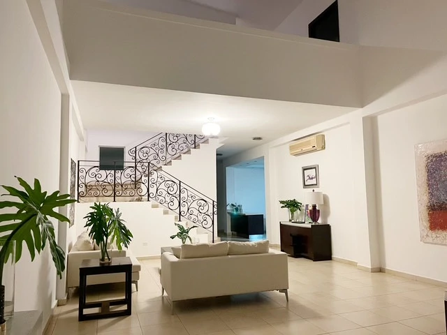 Modern House for Sale in Llanos de Curundú – Panama - Gallery image 13