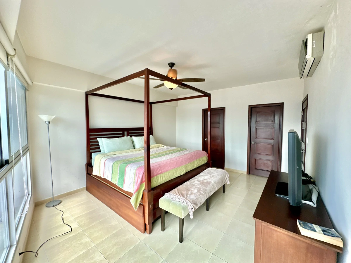 Grand Bay |High-Floor Apartment with Stunning Ocean & City views - photo 14