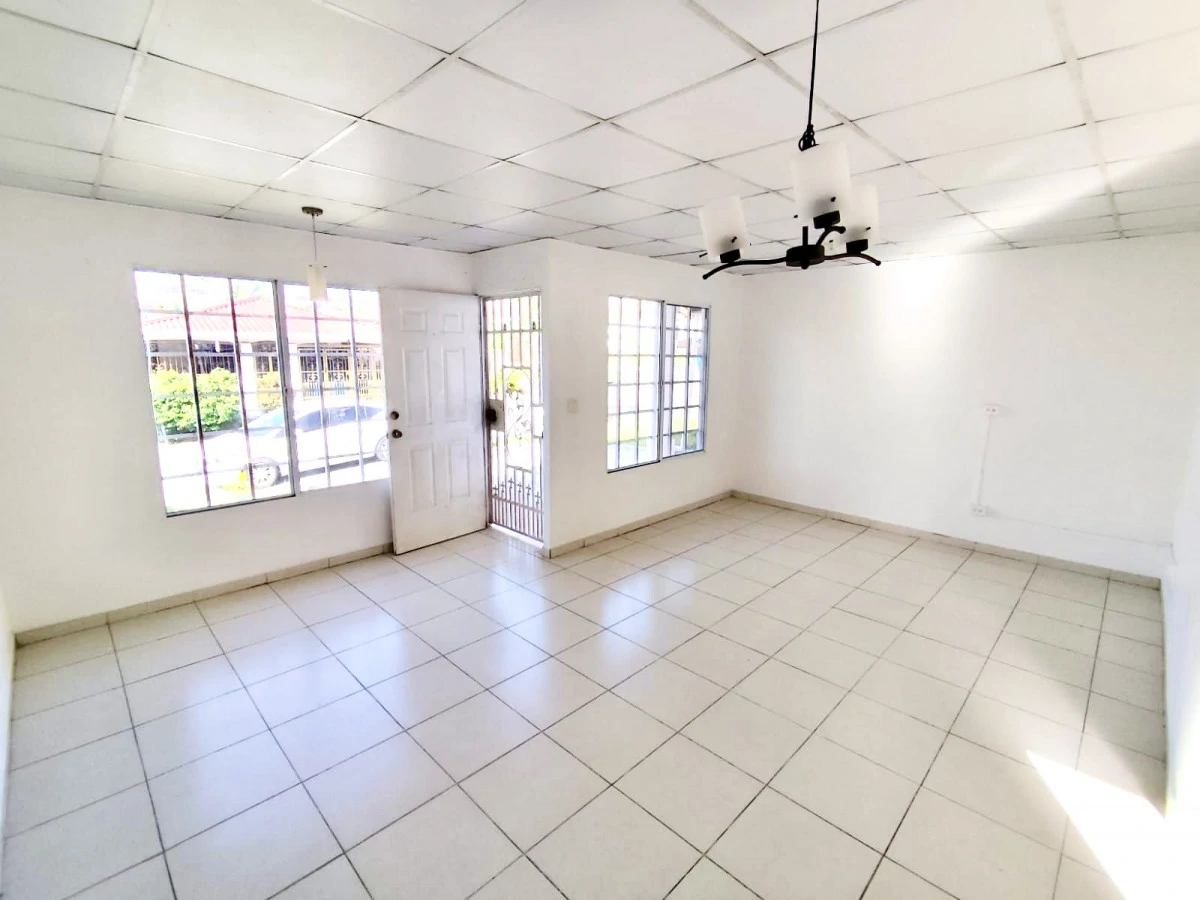 For Sale in Paseo de Montelimar, La Chorrera - photo 2
