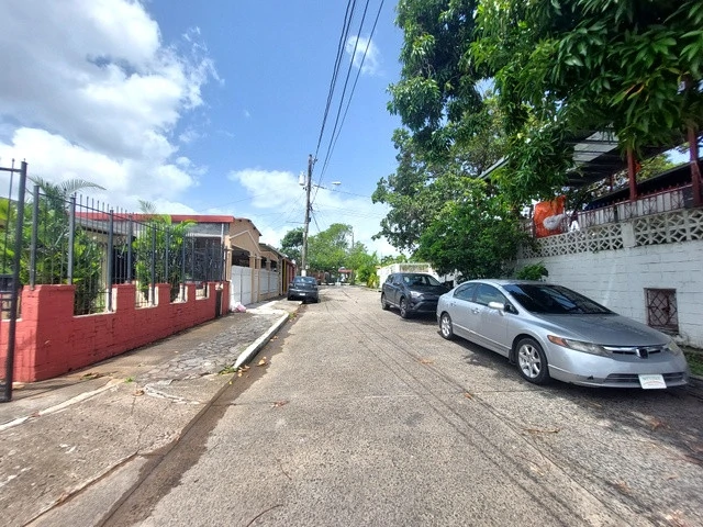House for Sale San Antonio- Domingo Díaz Ave.- 321 Sq.mts - Gallery image 24