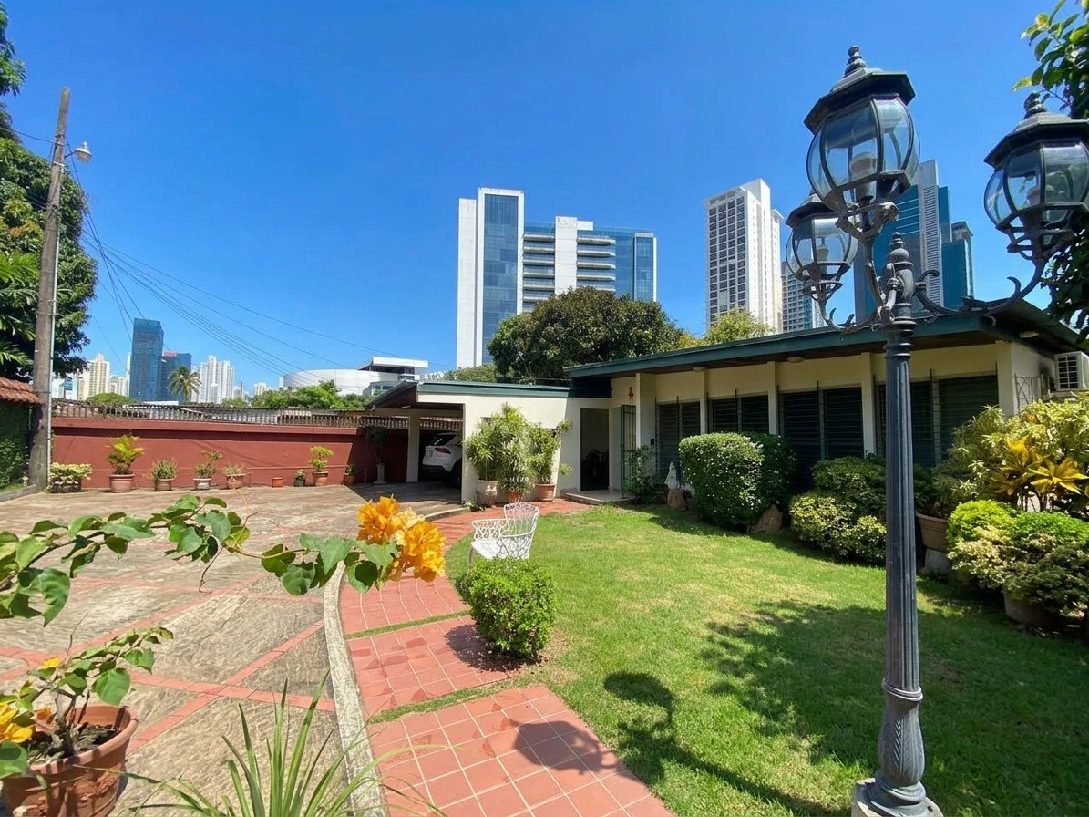 House in San Francisco (Calle Las Hortensias) - photo 3