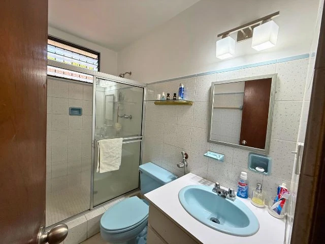 Dos Mares, Family Home with Large Garden and excellent price - Gallery image 11