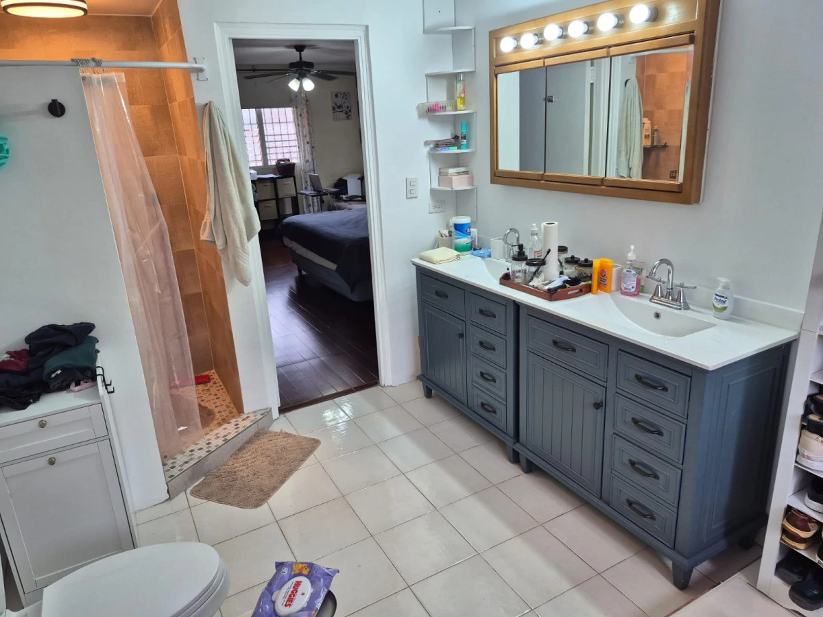 Beautiful Townhome in a Privileged Residential Area - Gallery image 6
