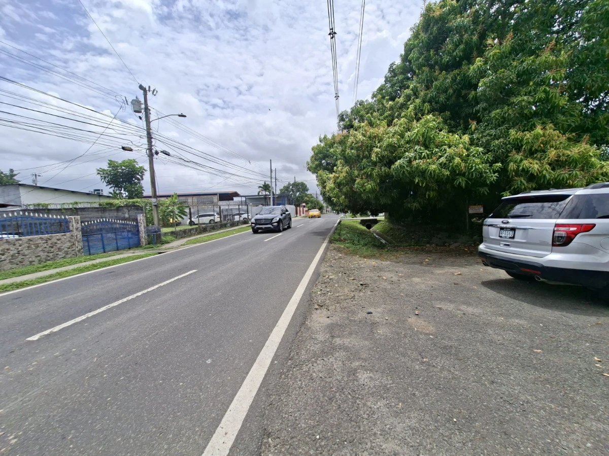 Lot near Metro Park - Ciudad Radial 497 Sqmts - photo 5