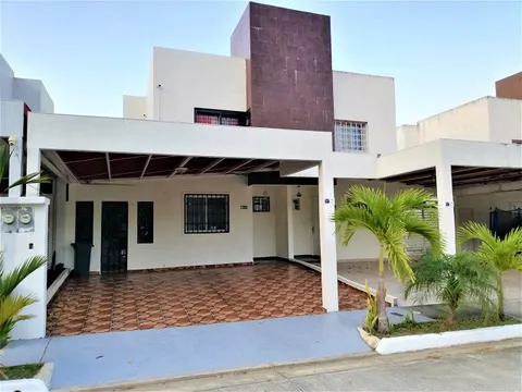 For sale in P. H. Las Lajas, Viasta Alegre, Arraiján
