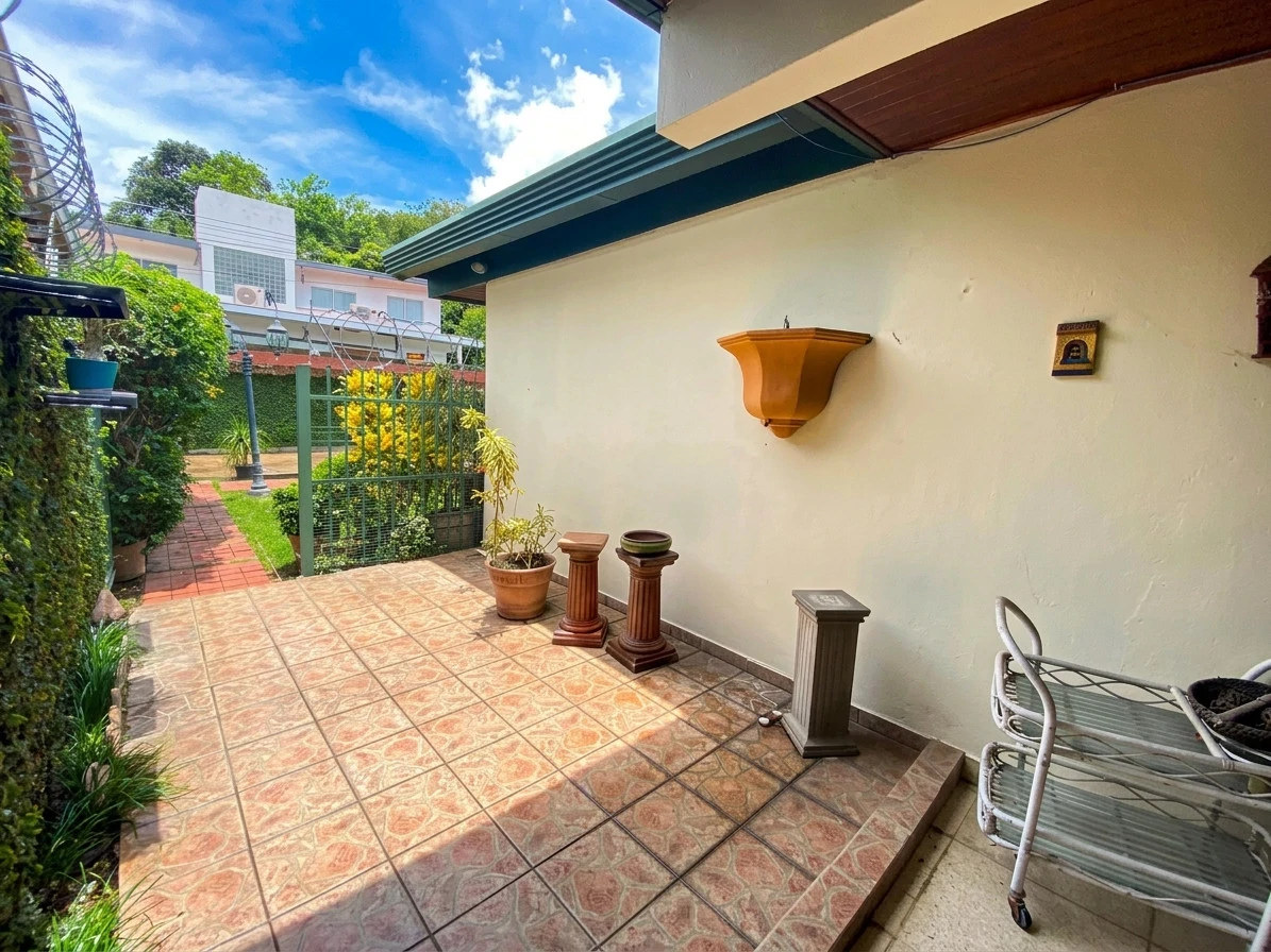 House in San Francisco (Calle Las Hortensias) - photo 13
