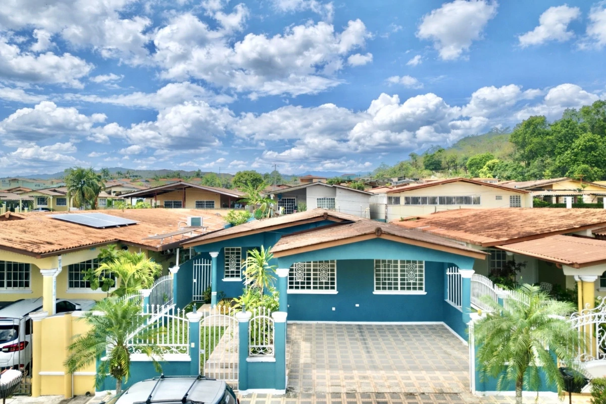 Brisas del Golf Home | 300 m², Prime Location - Gallery image 3