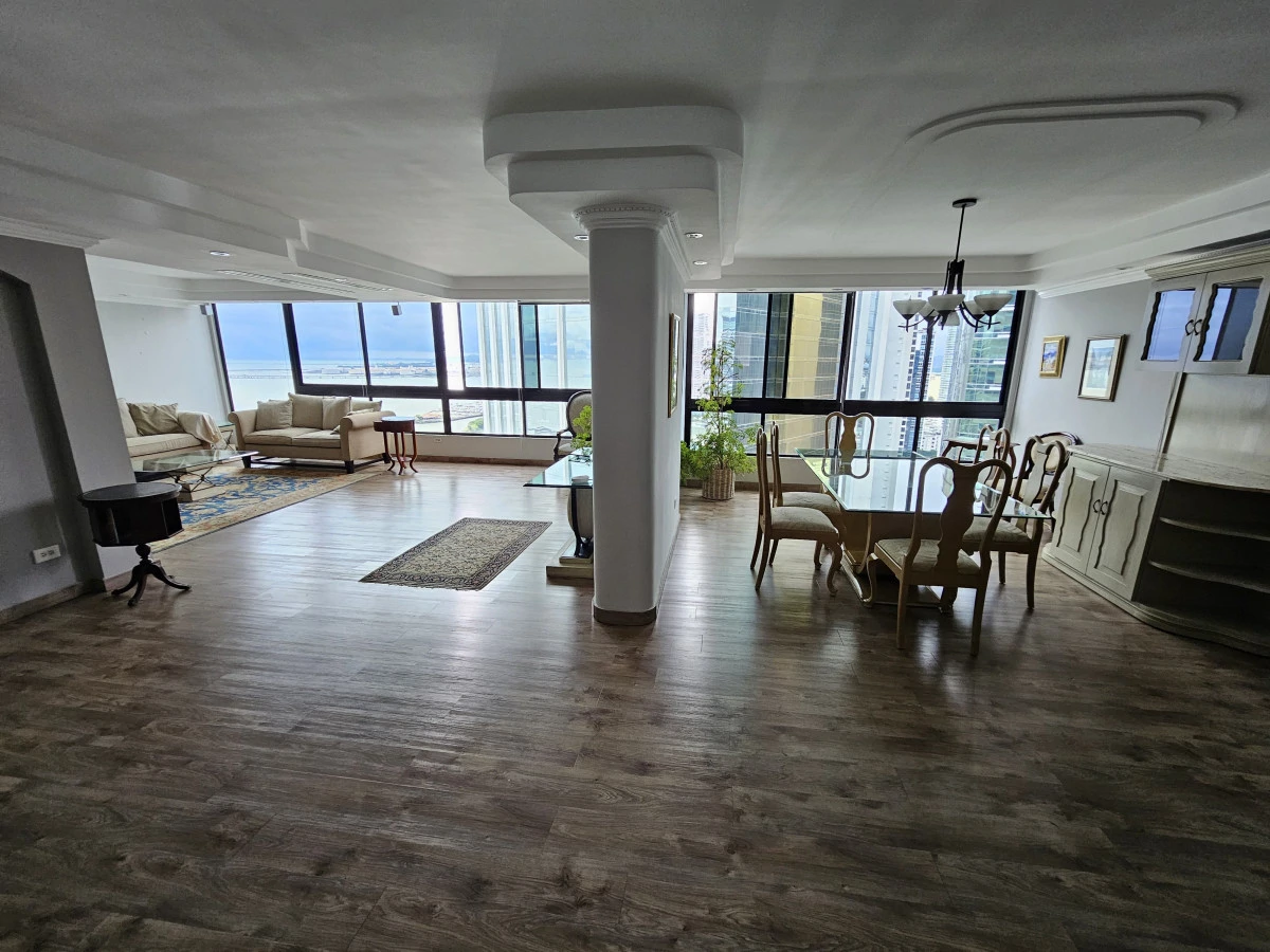 Furnished apartment for rent in Marbella - Gallery image 3