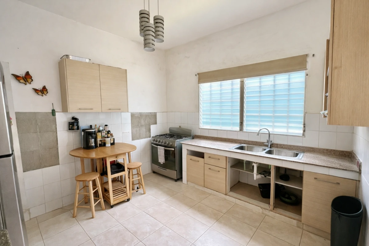 Brisas del Golf Home | 300 m², Prime Location - Gallery image 6