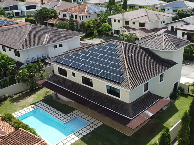 Four bedroom House in Toscana del Este with Solar Panels - Gallery image 33
