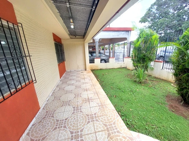 House for Sale San Antonio- Domingo Díaz Ave.- 321 Sq.mts - Gallery image 10