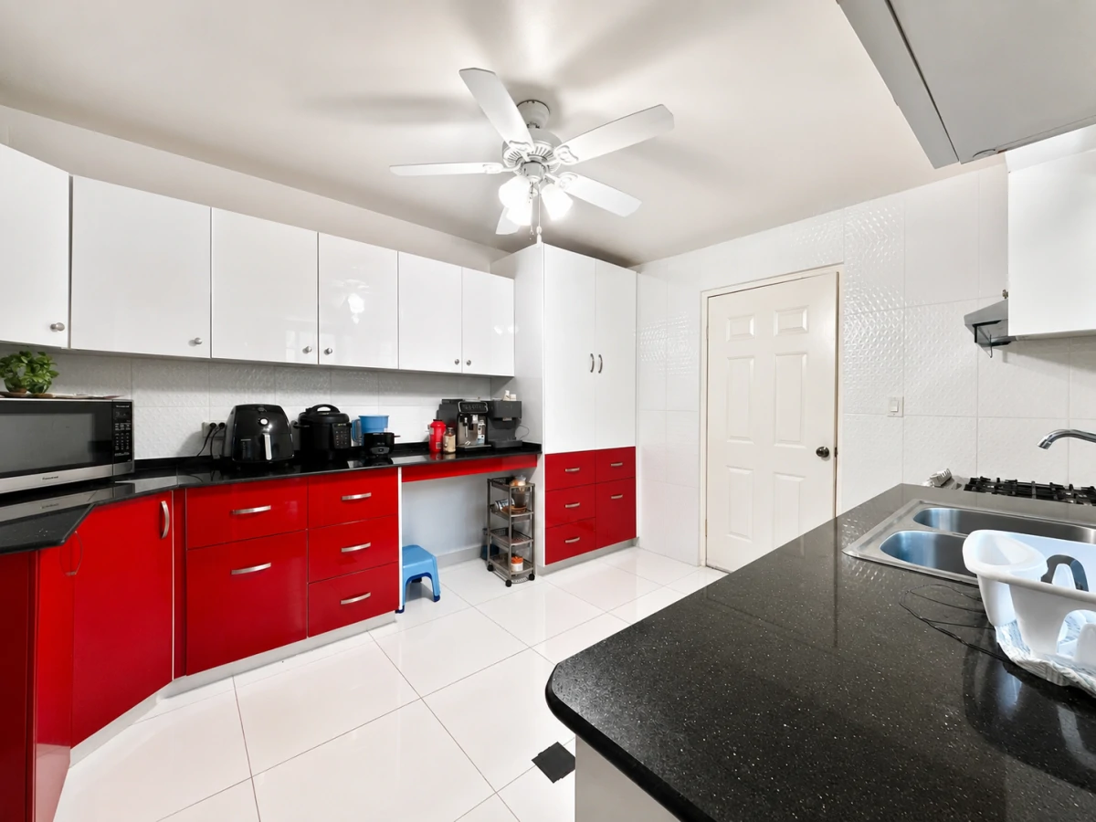 Large Property with 2 Independent Residences in Las Cumbres - Gallery image 25