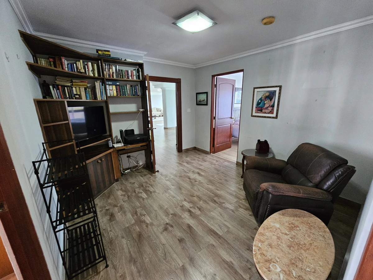 Furnished apartment for rent in Marbella - Gallery image 10