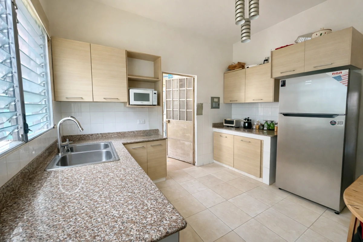 Brisas del Golf Home | 300 m², Prime Location - Gallery image 5