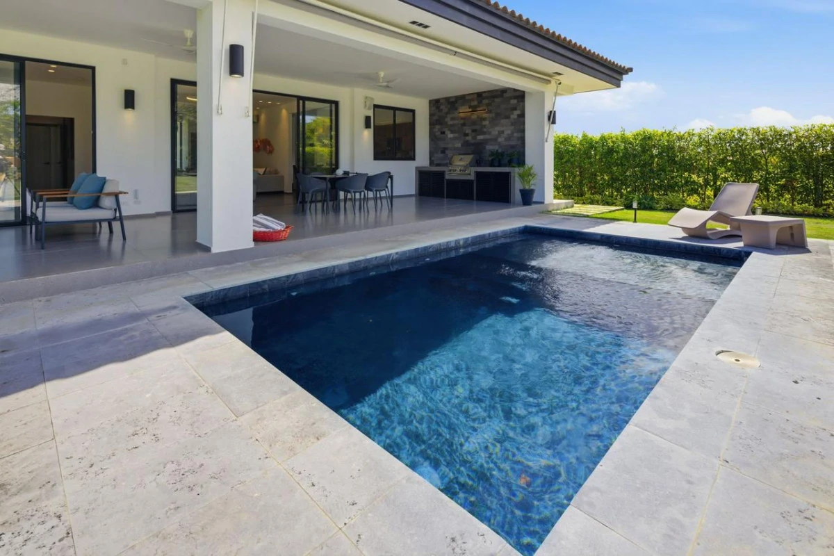 Beach House for Sale – Right Next to Buenaventura - Gallery image 4