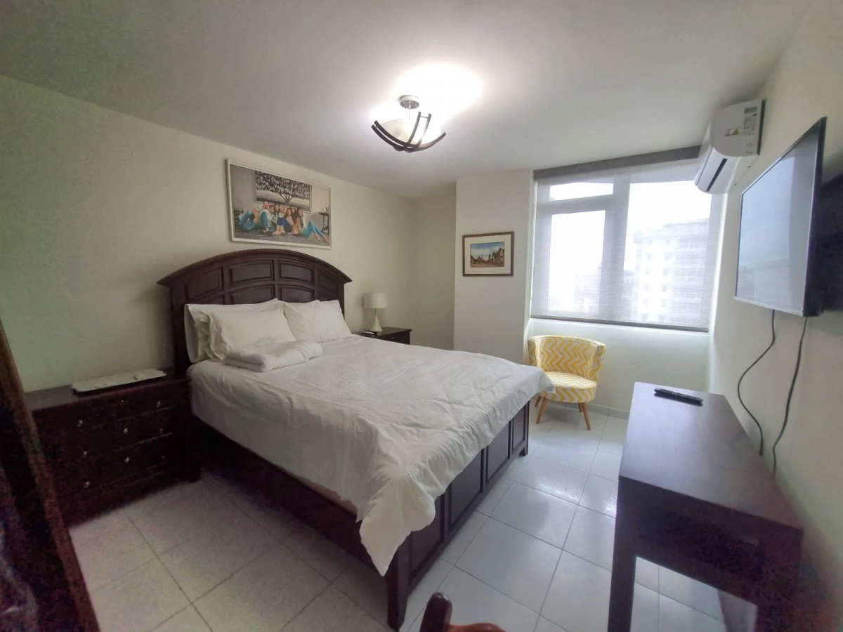 Spectacular Apartment with Ocean View for Sale - Gallery image 12