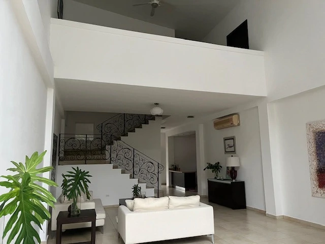 Modern House for Sale in Llanos de Curundú – Panama - Gallery image 14