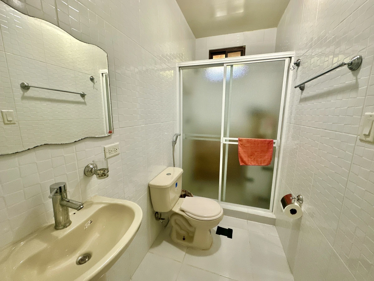 Large Property with 2 Independent Residences in Las Cumbres - Gallery image 12