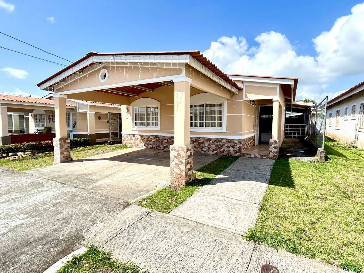 For sale in Colinas del Oeste in Arraijan