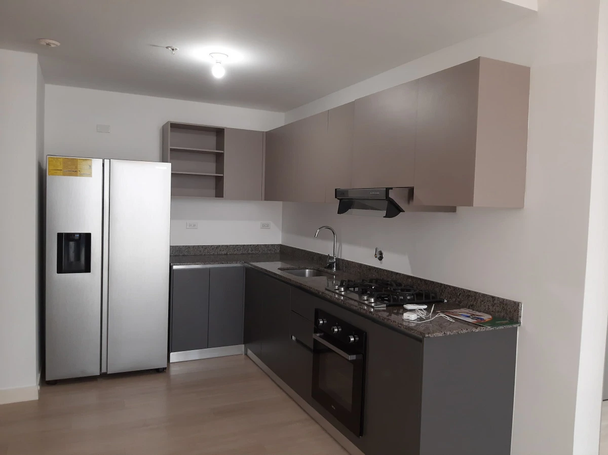 Modern apartment in Quatrium San Francisco - Gallery image 3