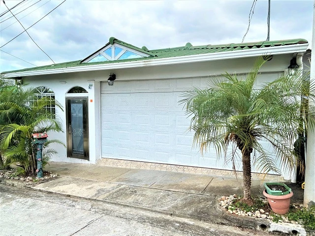 House For sale in Quintas de Pacífico in La Chorrera