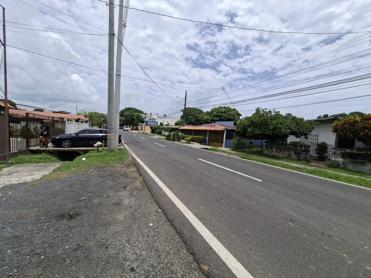 Lot near Metro Park - Ciudad Radial 497 Sqmts - photo 4