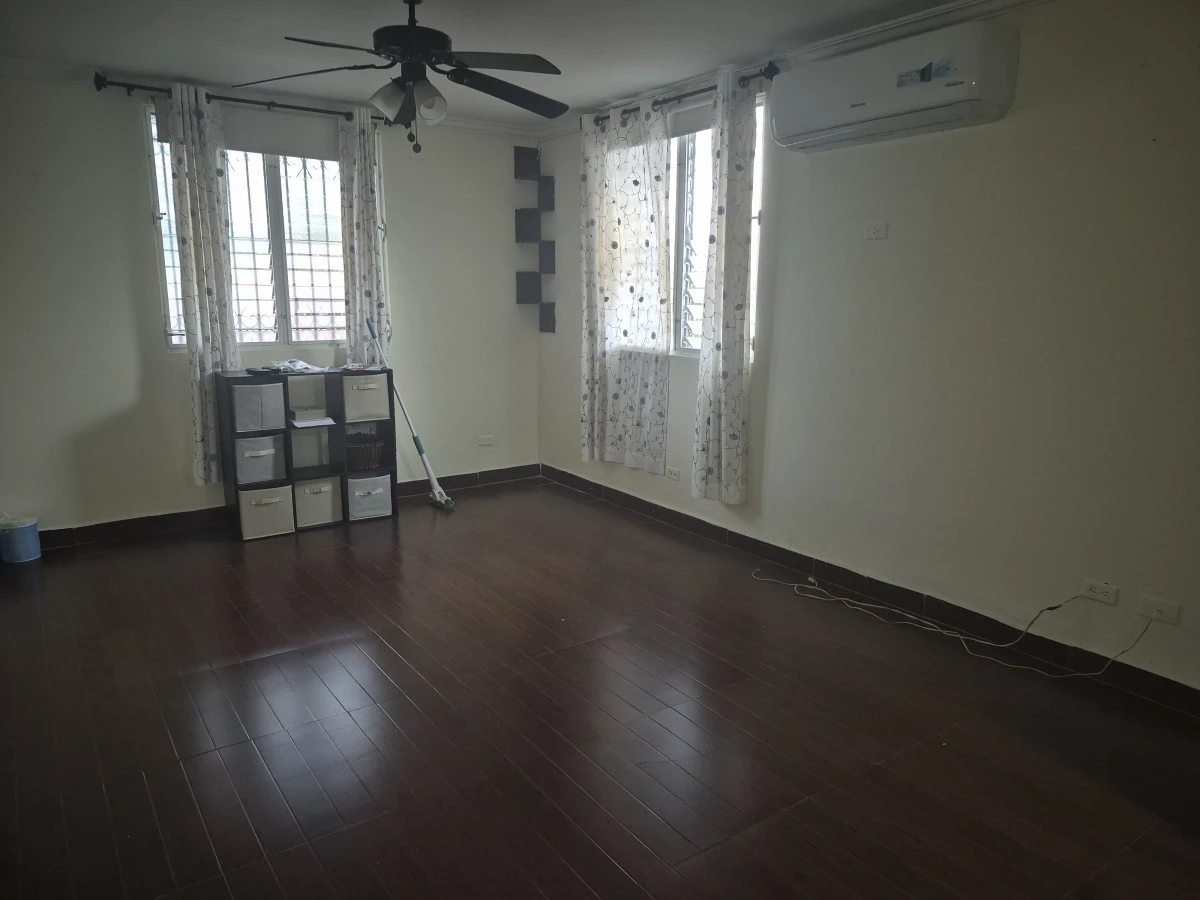Beautiful Townhome in a Privileged Residential Area - photo 11