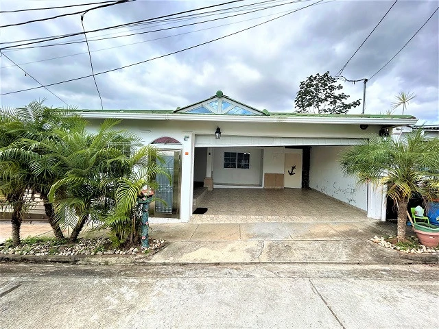 House For sale in Quintas de Pacífico in La Chorrera - Gallery image 2