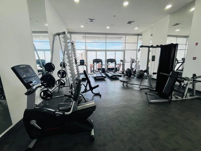Beautiful apt apartment for sale facing the bay. - Gallery image 16