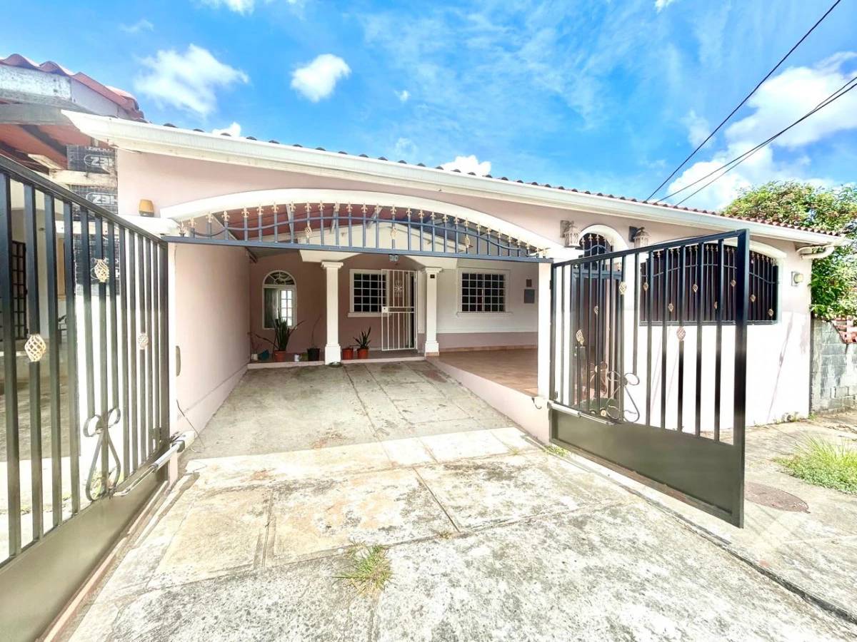 For sale in Valle Dorado, La Chorrera - Gallery image 2