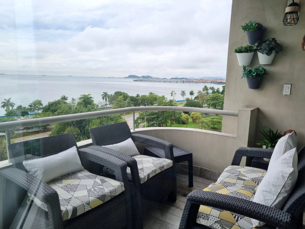 Spectacular Apartment with Ocean View for Sale - Gallery image 5