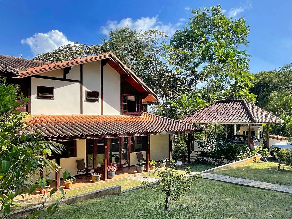 Amazing exotic-wood house 30 minutes from the city, now $299,000. - Gallery image 7