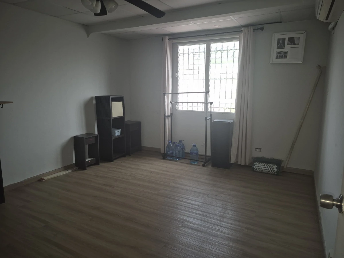 Beautiful Townhome in a Privileged Residential Area - photo 14