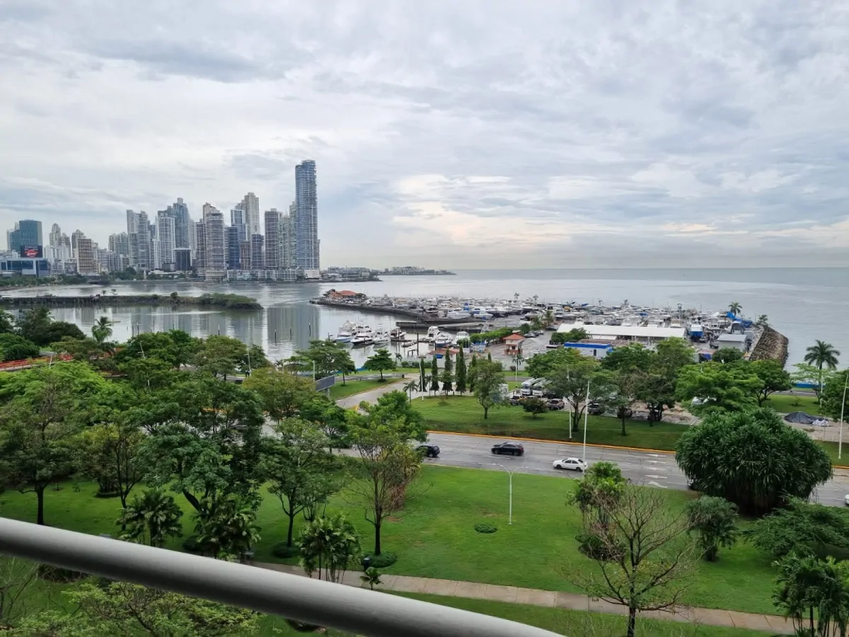 Spectacular Apartment with Ocean View for Sale