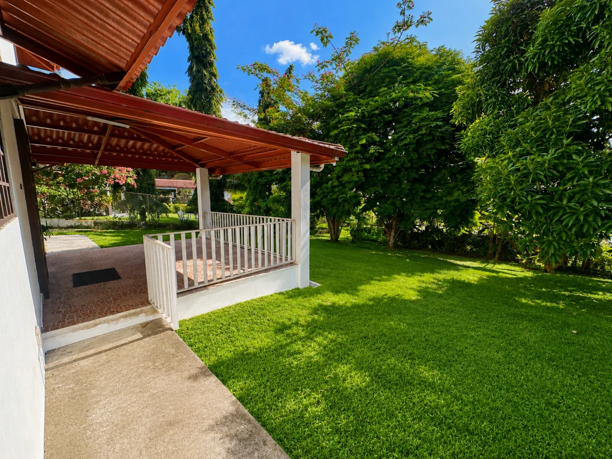 Large Property with 2 Independent Residences in Las Cumbres - Gallery image 20