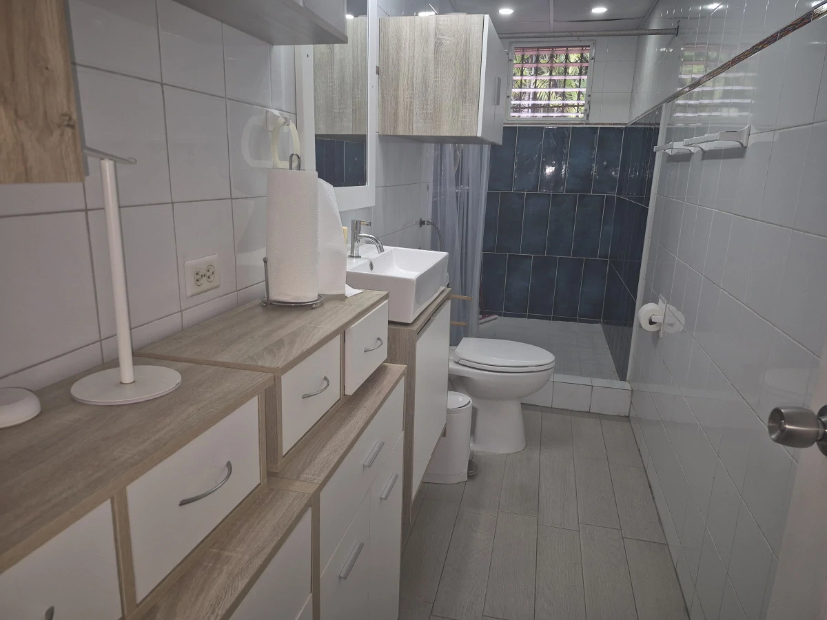 Beautiful Townhome in a Privileged Residential Area - photo 15