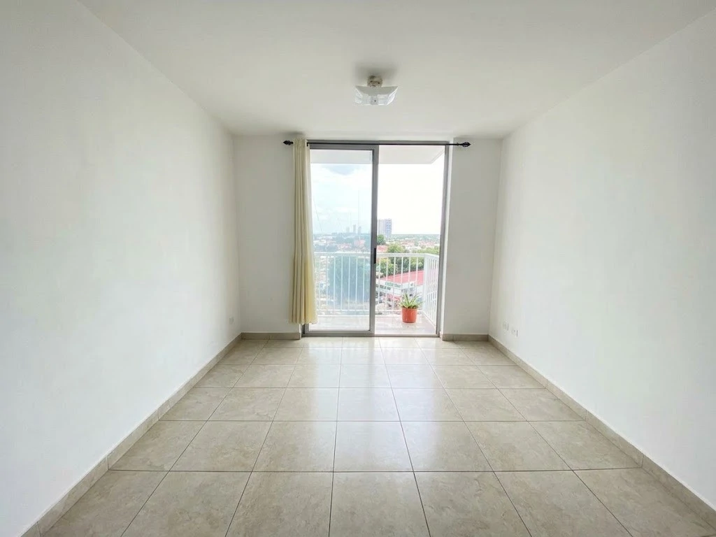 Cozy, centrally located apartment for sale - photo 2