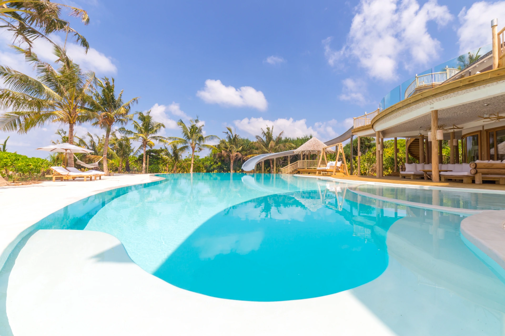 Luxury Maldives beach & over water villas for sale | Soneva Jani - Gallery image 15
