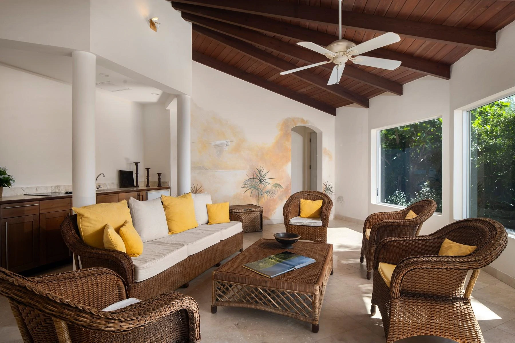 BLUE CAY - Thompson Cove Beachfront - Gallery image 24