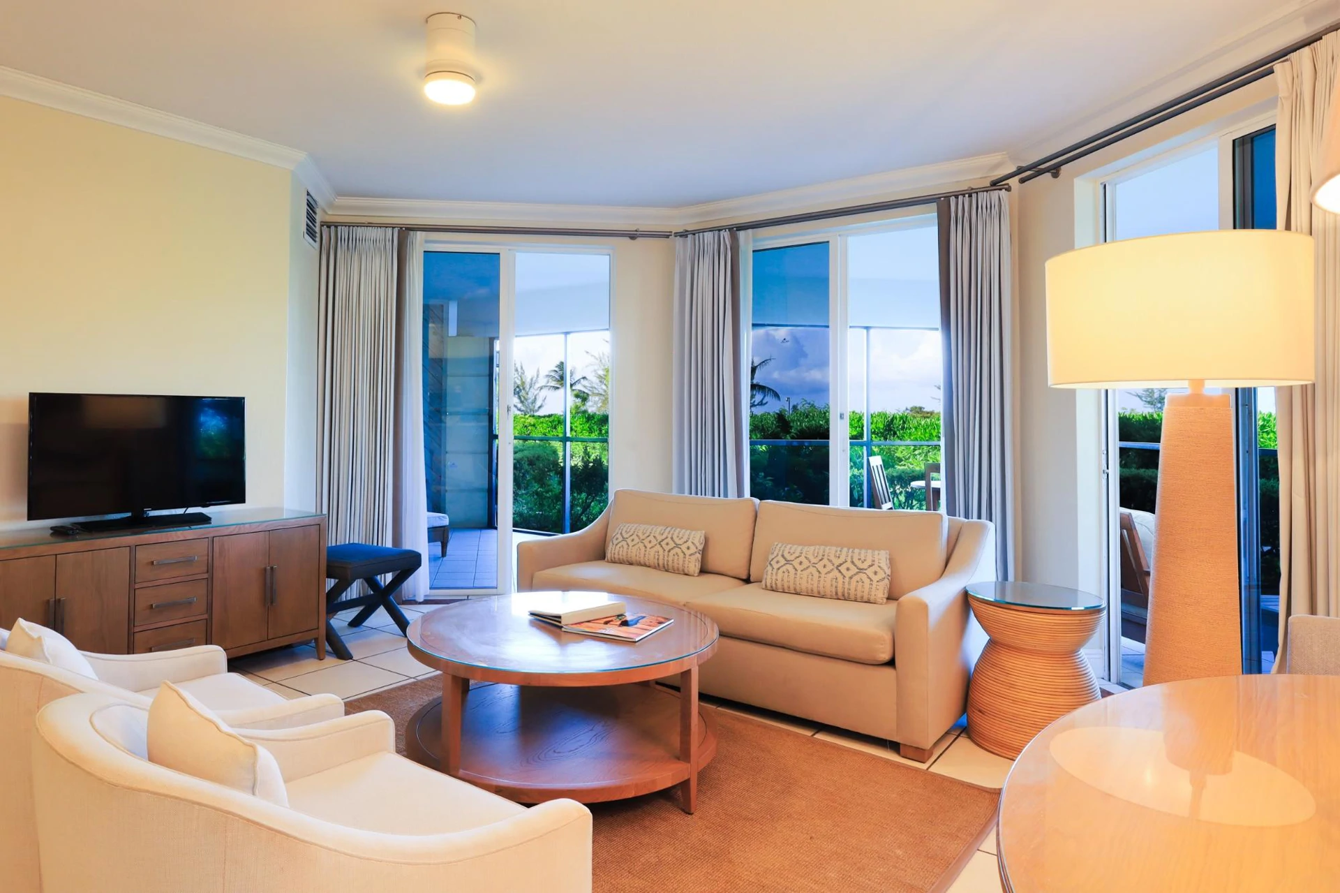 3115 - The Sands At Grace Bay - Gallery image 3