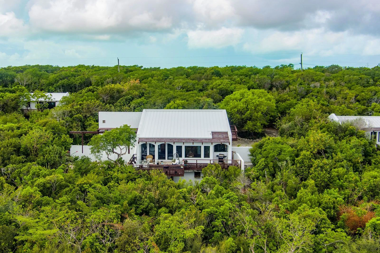 Water's Edge Villa - Gallery image 2