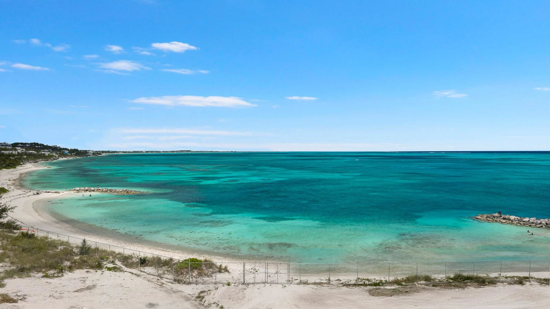 4D - 2BR Beach Front - The Loren at Turtle Cove - Gallery image 2