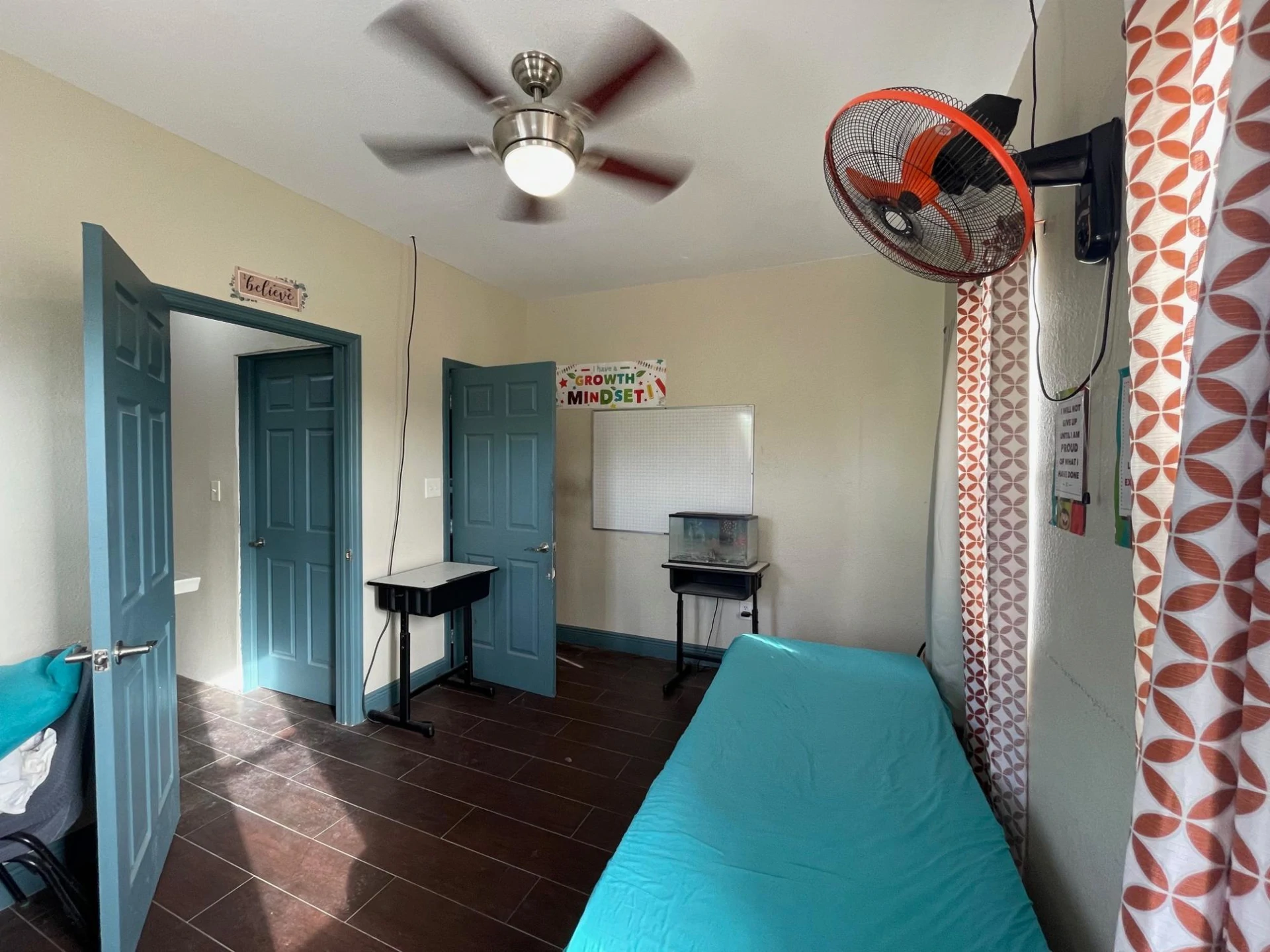 NORTH CREEK GEM W/INCOME - Gallery image 12