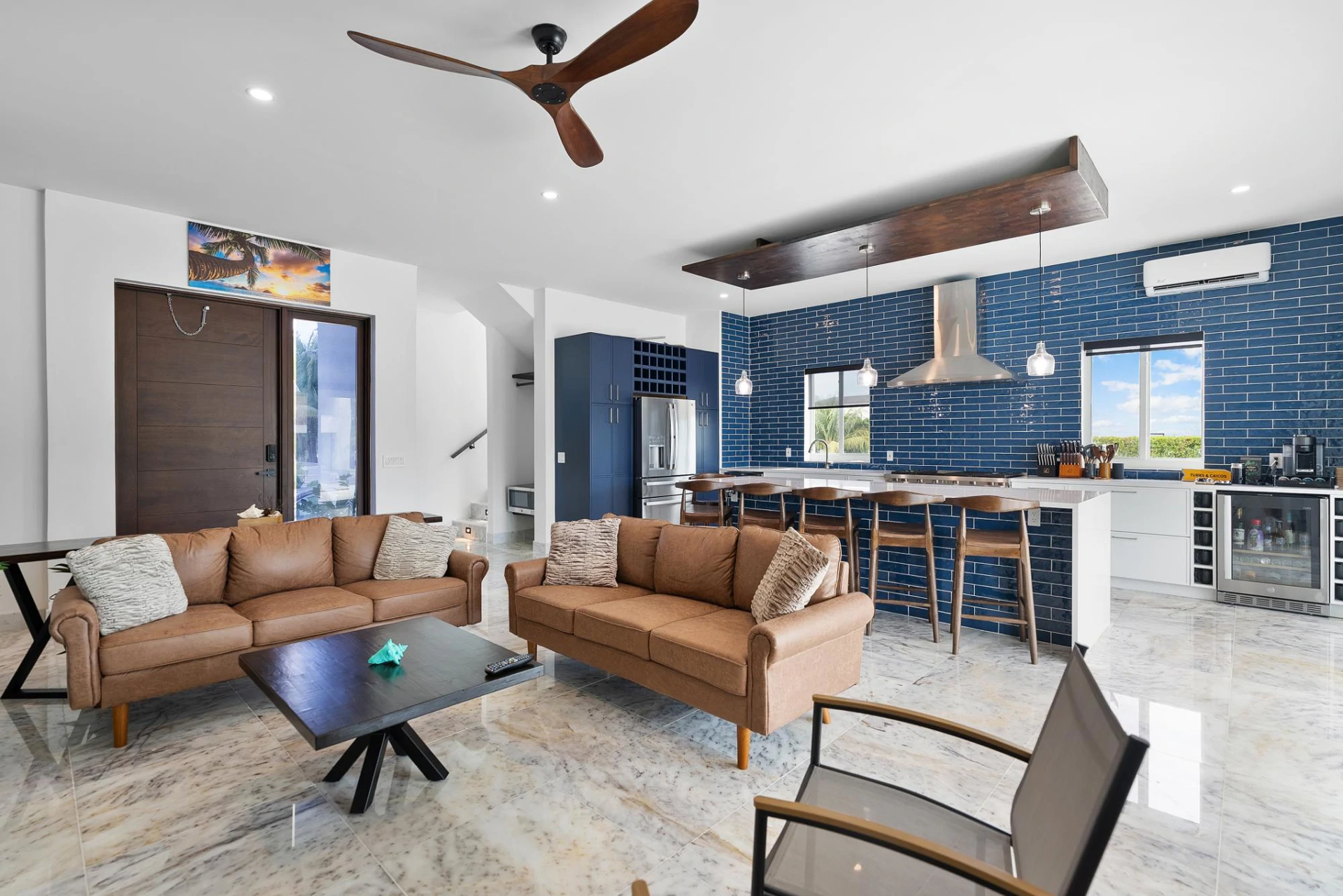BLUE DIAMOND VILLA - Gallery image 2