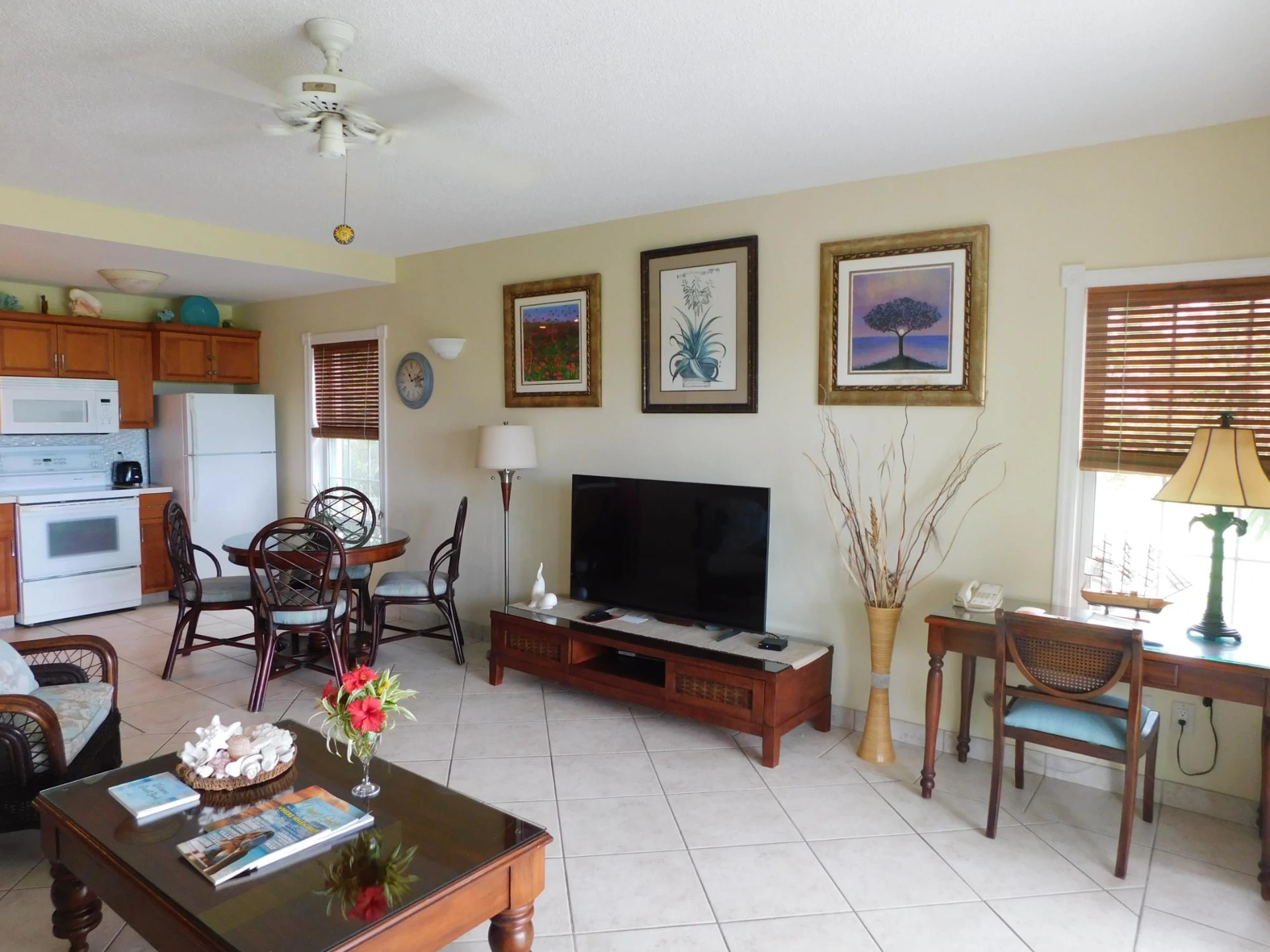 BEACH-LEVEL CORNER SUITE | RWI 115 - photo 7