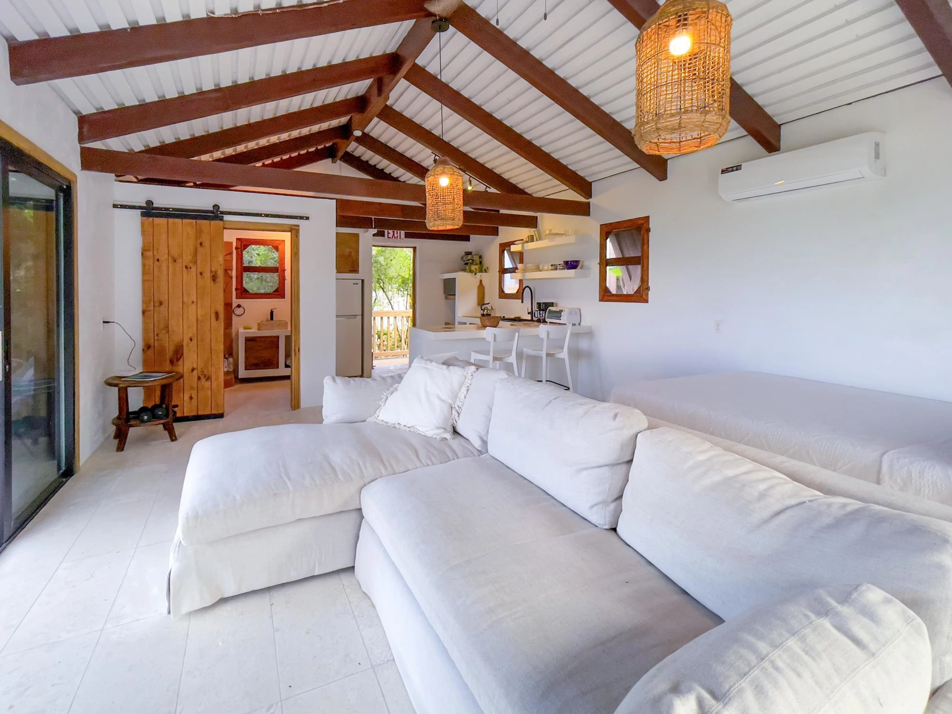Water's Edge Villa - Gallery image 10